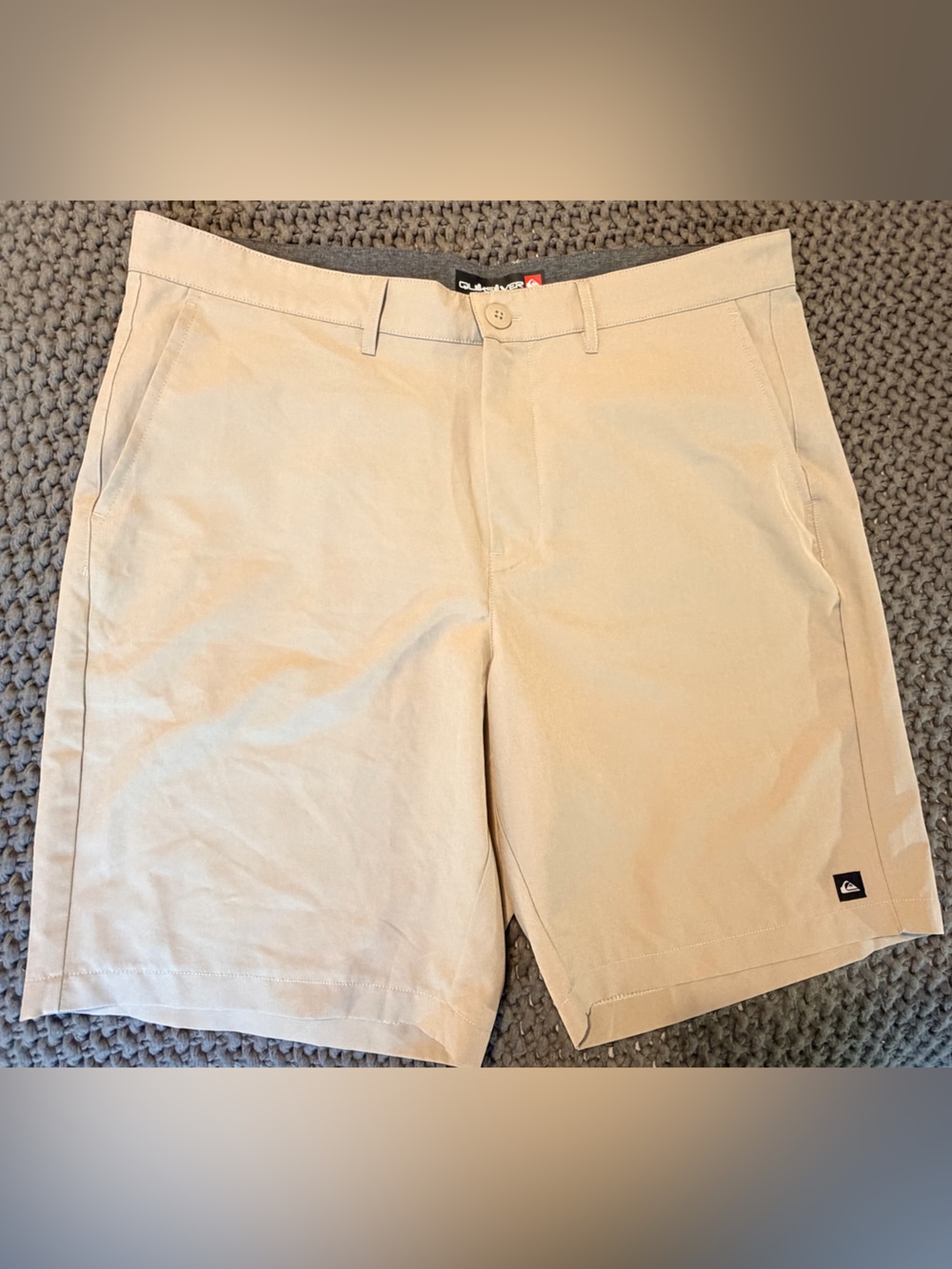 Quiksilver Men’s Tan Flat Front Chino Shorts